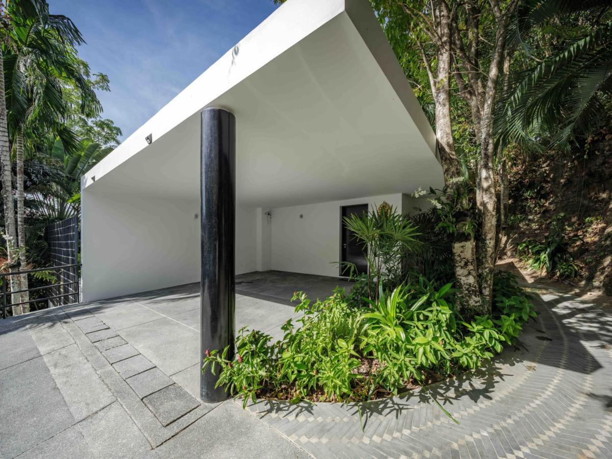 Villa Yang, Private Oceanfront Villa, Kamala Beach Buitenkant foto